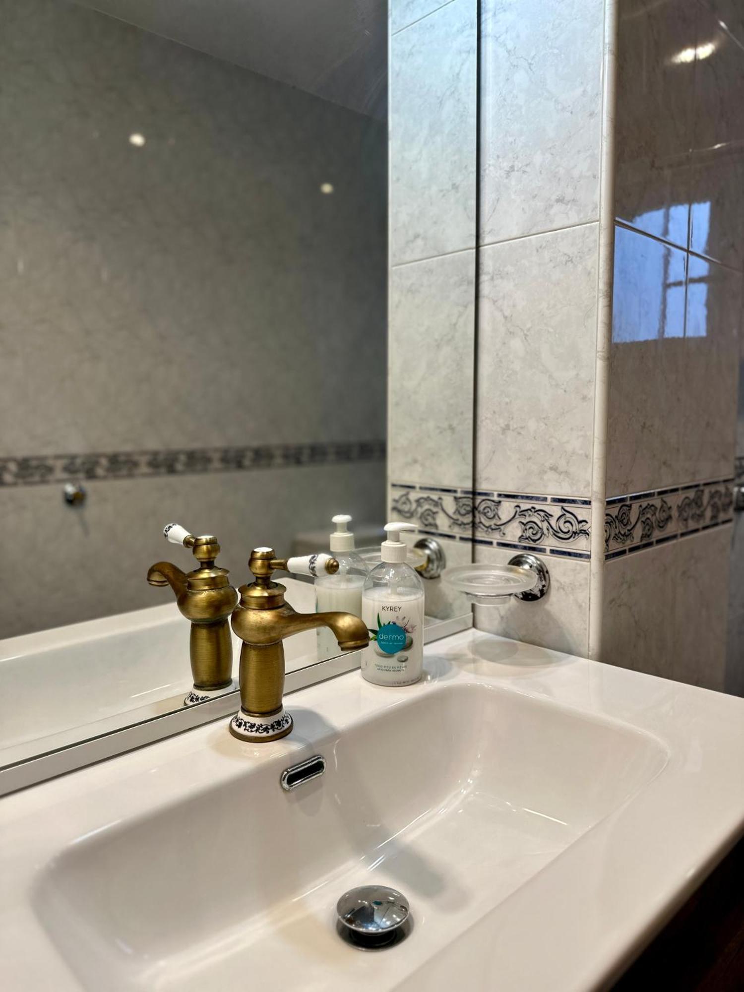 Very best flat just 800m Postiguet-Beach und Parking Alicante Exterior foto